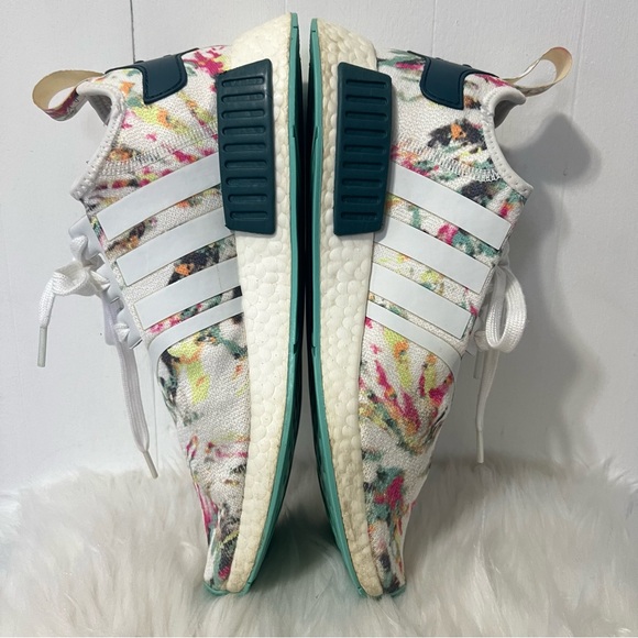 adidas gazelle silver green womens adidas NMD Primeblue Mens Lifestyle Shoe Black White GZ9258 – Shoe Palace